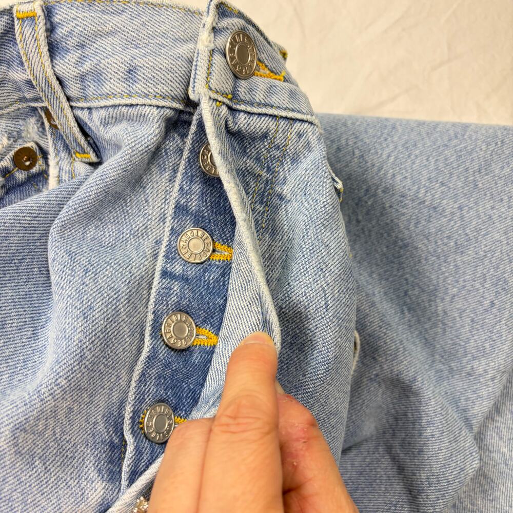 Agolde womens high rise light wash cropped jeans. Size 27 100% cotton button fly - Picture 6 of 8